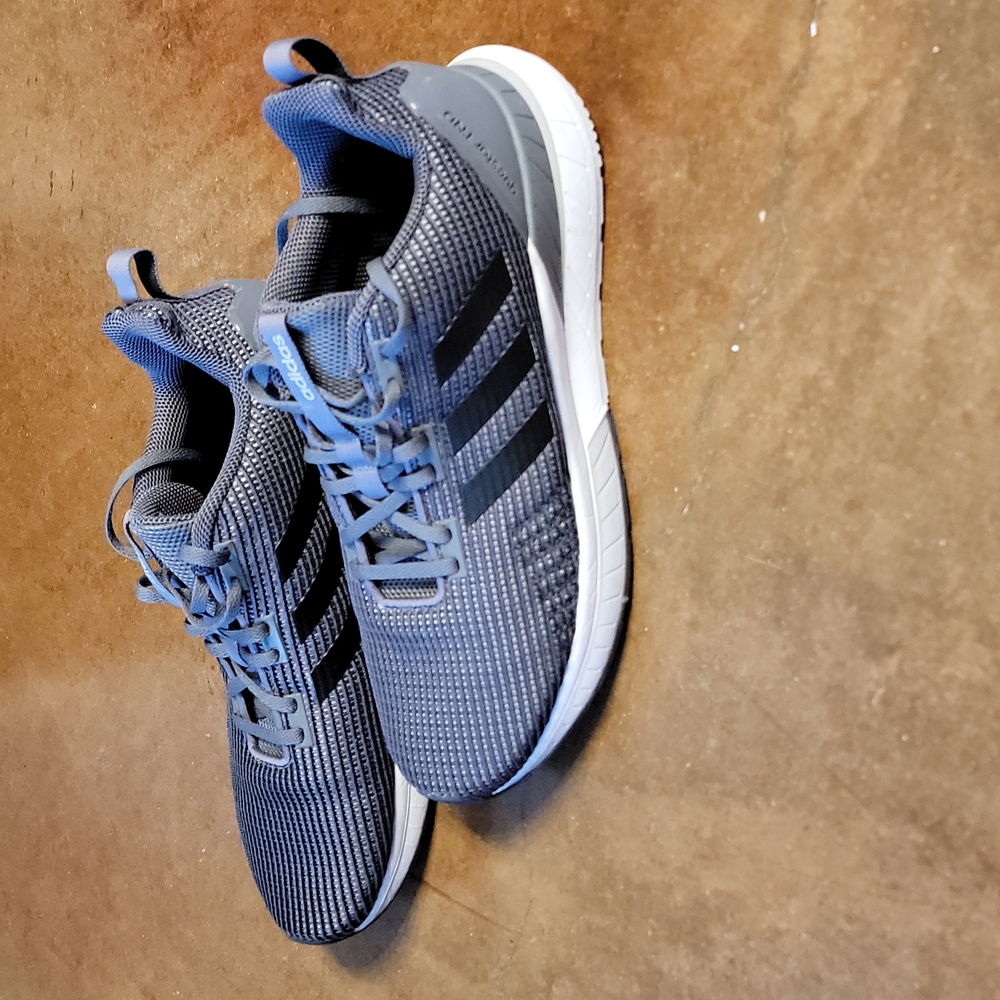 Adidas Questar TND